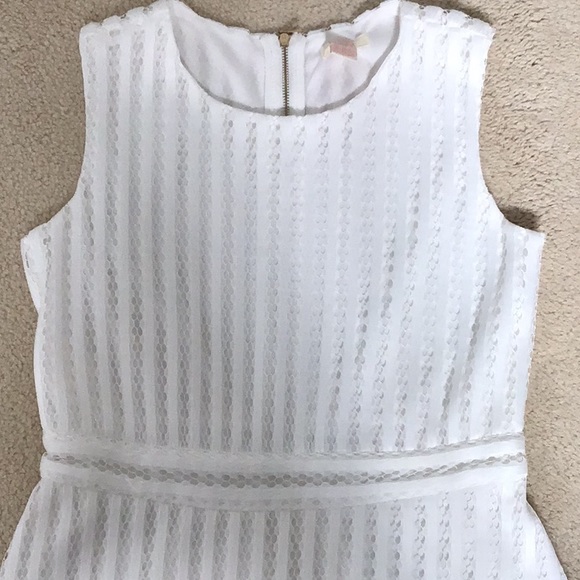 GIRLS WHITE LACE DRESS AND SANDALS FOREVER 21 - Picture 6 of 16